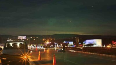 Bolu’nun Gerede ilçesinde D-100 karayolunda minibüsle motosikletin çarpışması sonucu 60