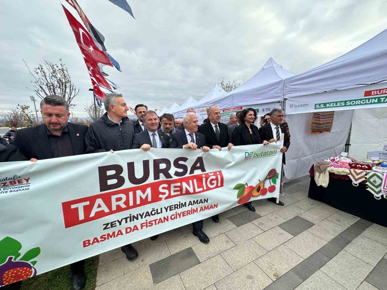 Bursa Büyükşehir Belediye Başkanı Mustafa Bozbey, tarımın önemine vurgu yaparak,
