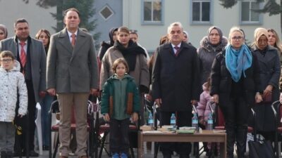 Bilecik'in Bozüyük ilçesinde Cumhuriyet İlkokulu tarafından düzenlenen Kitap Okuma Etkinliği,