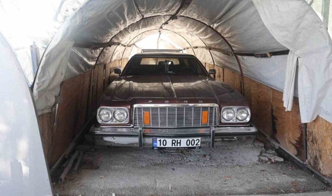 Konya’da Klasik Araç Restorasyonunda 42 Yılın Tecrübesi: Muammer Kıcıklar’ın Efsane Yolculuğu Konya’da 42 yıldır klasik araba restorasyonu yapan Muammer Kıcıklar, çocukluk