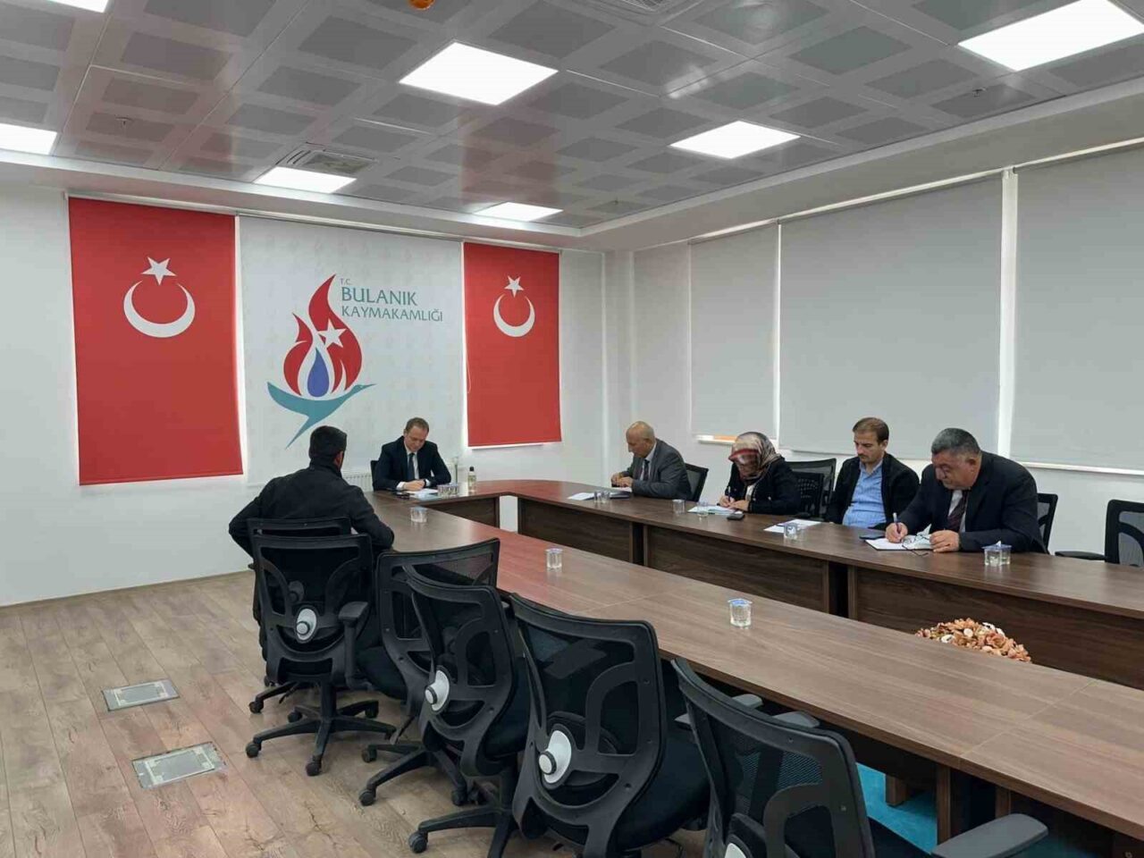 Muş'un Bulanık ilçesinde Kaymakam Ömer Övünç Koşansu başkanlığında düzenlenen "Halk