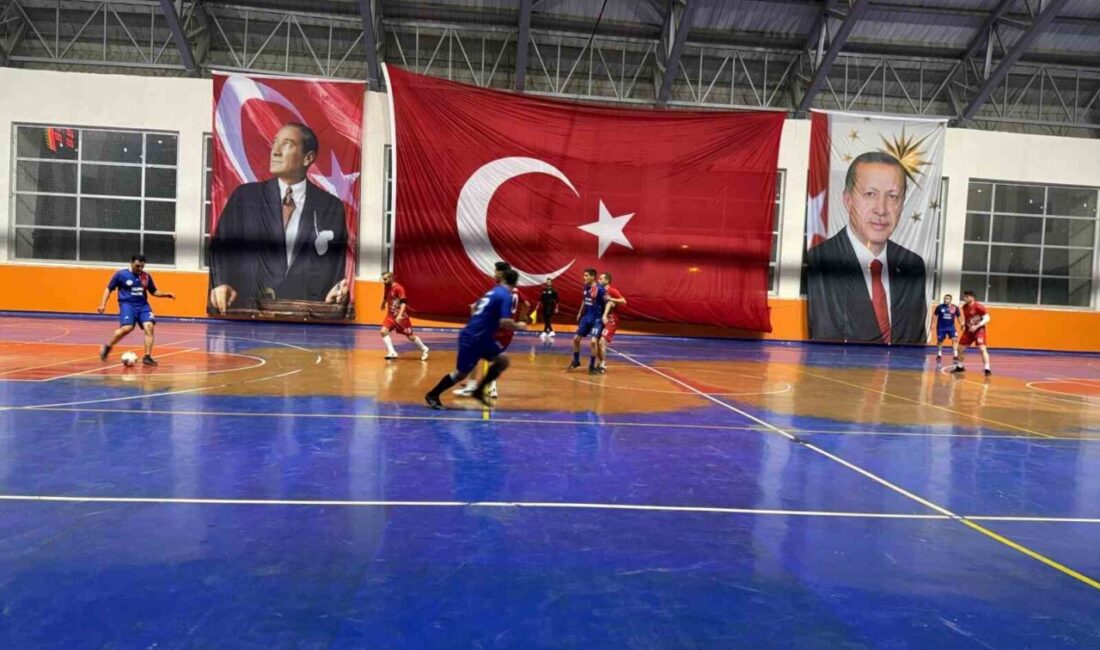 Bulanık’ta 21 Takımın Katıldığı Futsal Turnuvası Heyecanla Başladı Muş’un Bulanık ilçesinde Gençlik ve Spor İlçe Müdürlüğü tarafından düzenlenen