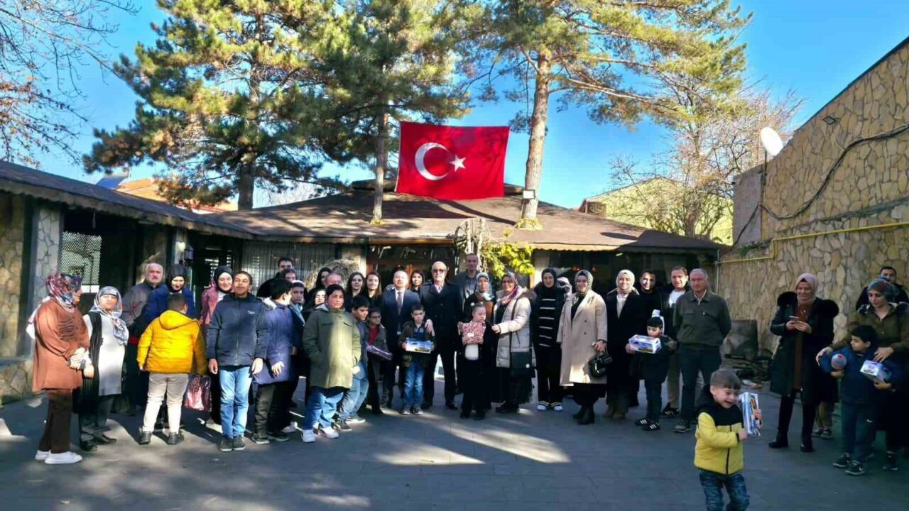 Kayseri'nin Bünyan ilçesinde 3 Aralık Dünya Engelliler Günü dolayısıyla düzenlenen