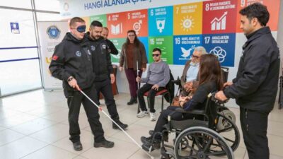 Bursa Acil Müdahale Ekibi, Özel Gereksinimli Bireyler İçin Afet Eğitimi Aldı Bursa Büyükşehir Belediyesi, özel gereksinimli bireylerin afet anında güvenli tahliyesi