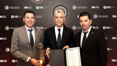 Bursa Kebap Evi, 7. Hizmet İhracatçıları Birliği Ödül Töreni'nde "Gastronomi"