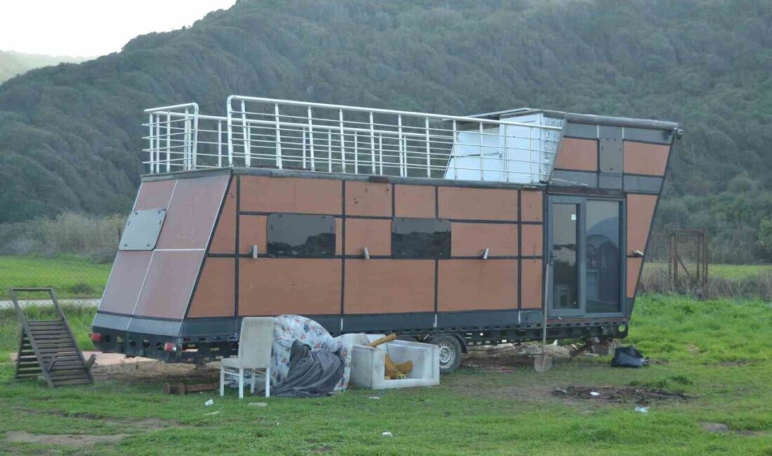 Bursa'nın Mudanya ilçesinde hırsızlık yaptığı belirlenen 19 yaşındaki K.E., yaklaşık