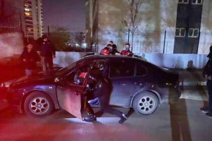 Bursa’da Asayiş Uygulamalarında 1 Aranan Kişi Yakalandı, Kumar Oynayan İş Yerine Adli İşlem Yapıldı