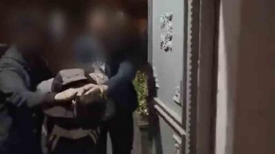 Bursa'nın Osmangazi ilçesinde bir AVM'de hırsızlık yaparken yakalanan G.K., polis