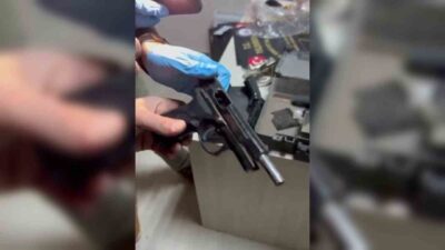 Bursa'nın Yıldırım ilçesinde, kaçak silah imalatı yapan atölyeye yönelik operasyonda