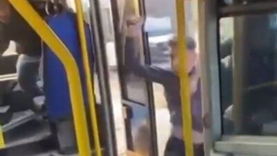 Bursa'nın Nilüfer ilçesinde otobüste meydana gelen alacak-verecek tartışması, kavgaya dönüşünce