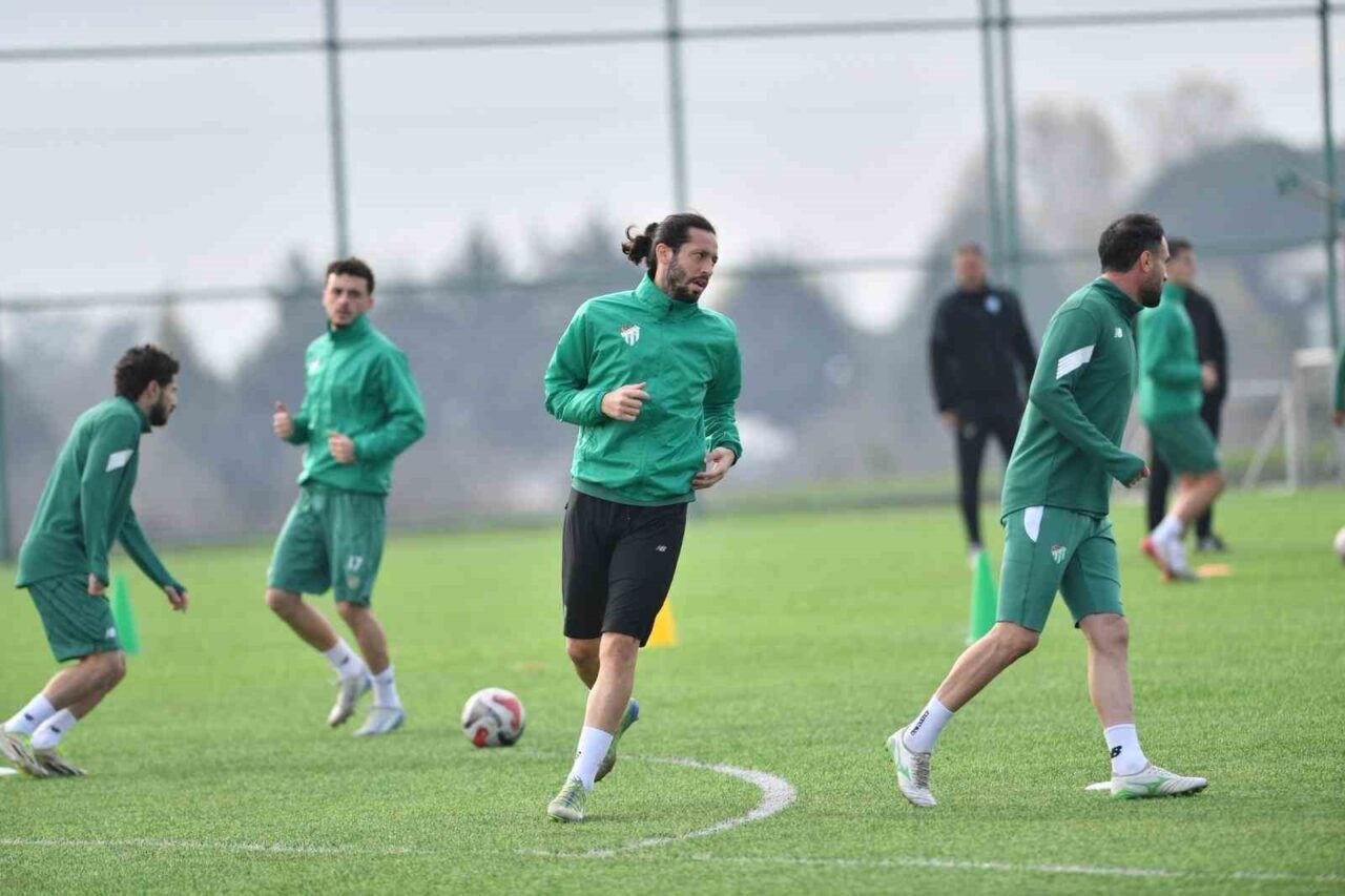 Bursaspor, 14. haftada Mardin 1969 Spor ile oynayacağı maç öncesi