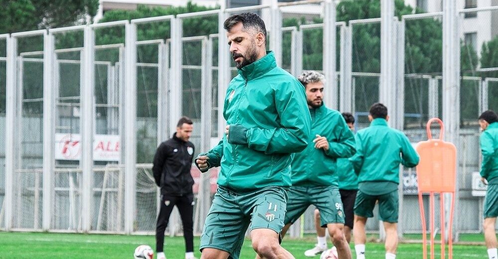 Bursaspor, Ankara Demirspor Maçı Öncesi Antrenmanlara Devam Ediyor Bursaspor, Ankara Demirspor ile oynayacağı maç öncesi Özlüce İbrahim Yazıcı