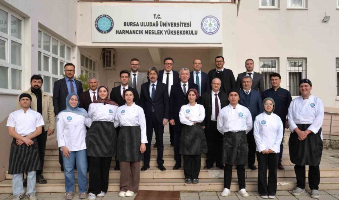 Bursa Uludağ Üniversitesi Yönetimi, Eğitim Faaliyetlerini İncelemek Üzere İlçe Ziyaretlerine Devam Ediyor Bursa Uludağ Üniversitesi, Rektör Prof. Dr. Ferudun Yılmaz liderliğinde Keles