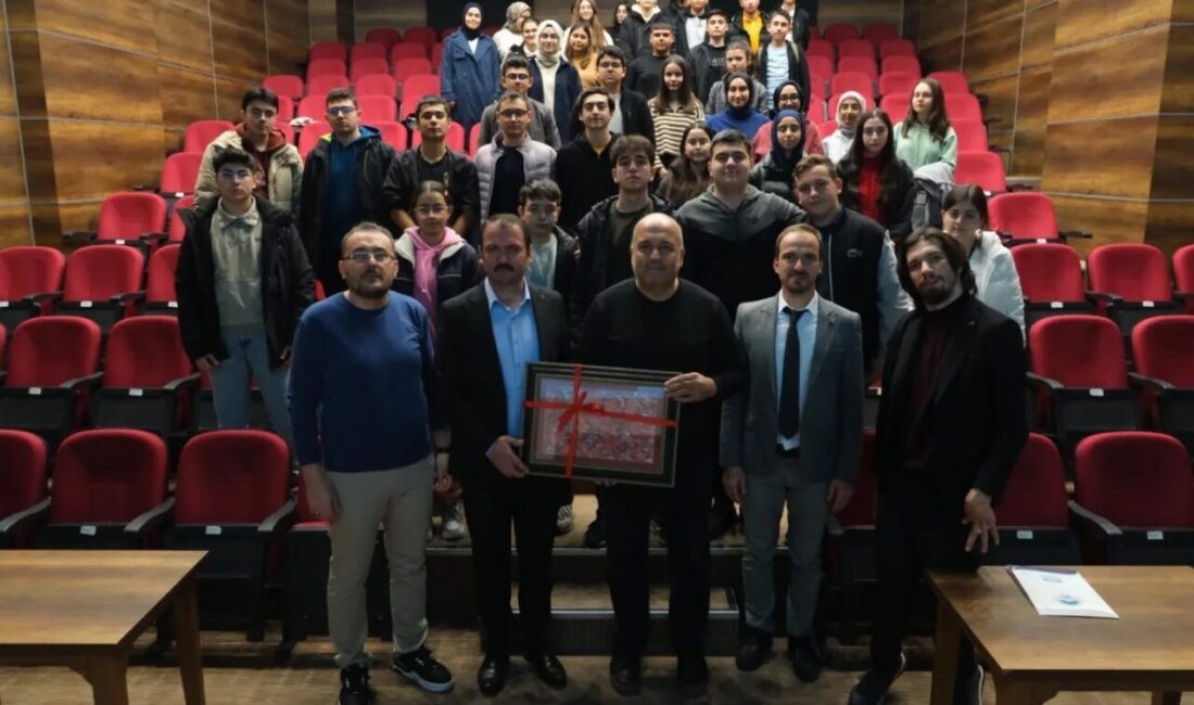 Kayseri Büyükşehir Belediyesi, KAYMEK ile Gençler için Matematik Kampı Düzenledi Kayseri Büyükşehir Belediyesi’nin KAYMEK A.Ş. tarafından düzenlenen Genç KAYMEK Matematik