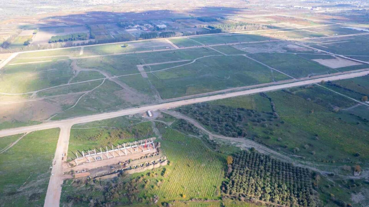 BYD, Manisa'da 1 milyar dolarlık elektrikli otomobil fabrikası kurmayı planlarken,