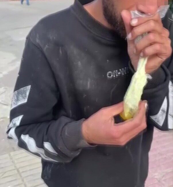 Adana'nın Seyhan ilçesinde, gündüz vakti bali çekerken kendinden geçen bir