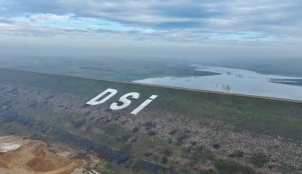 Edirne’nin Tarımsal Üretimine Katkı Sağlayacak Çakmak Barajı Artık Su Almaya Başladı Edirne’de tamamlanan Çakmak Barajı, 150 milyon metreküp su kapasitesiyle tarımsal