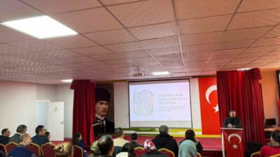 Çamlıca Koleji İlköğretim Kampüsü'nün düzenlediği "Aile ve Çocuk İletişimi" semineri,