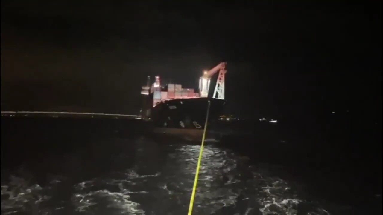 Orita isimli, 108 metre boyundaki Panama bayraklı konteyner gemisi, Çanakkale