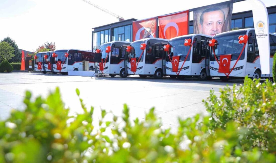Samsun Büyükşehir Belediyesi, SATUS projesi kapsamında Çarşamba'daki özel halk otobüslerinde