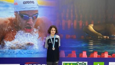 Çayırova Belediyesi Eğitim Spor Kulübü yüzücüsü Yağmur Yeyin, Trabzon'daki Türkiye