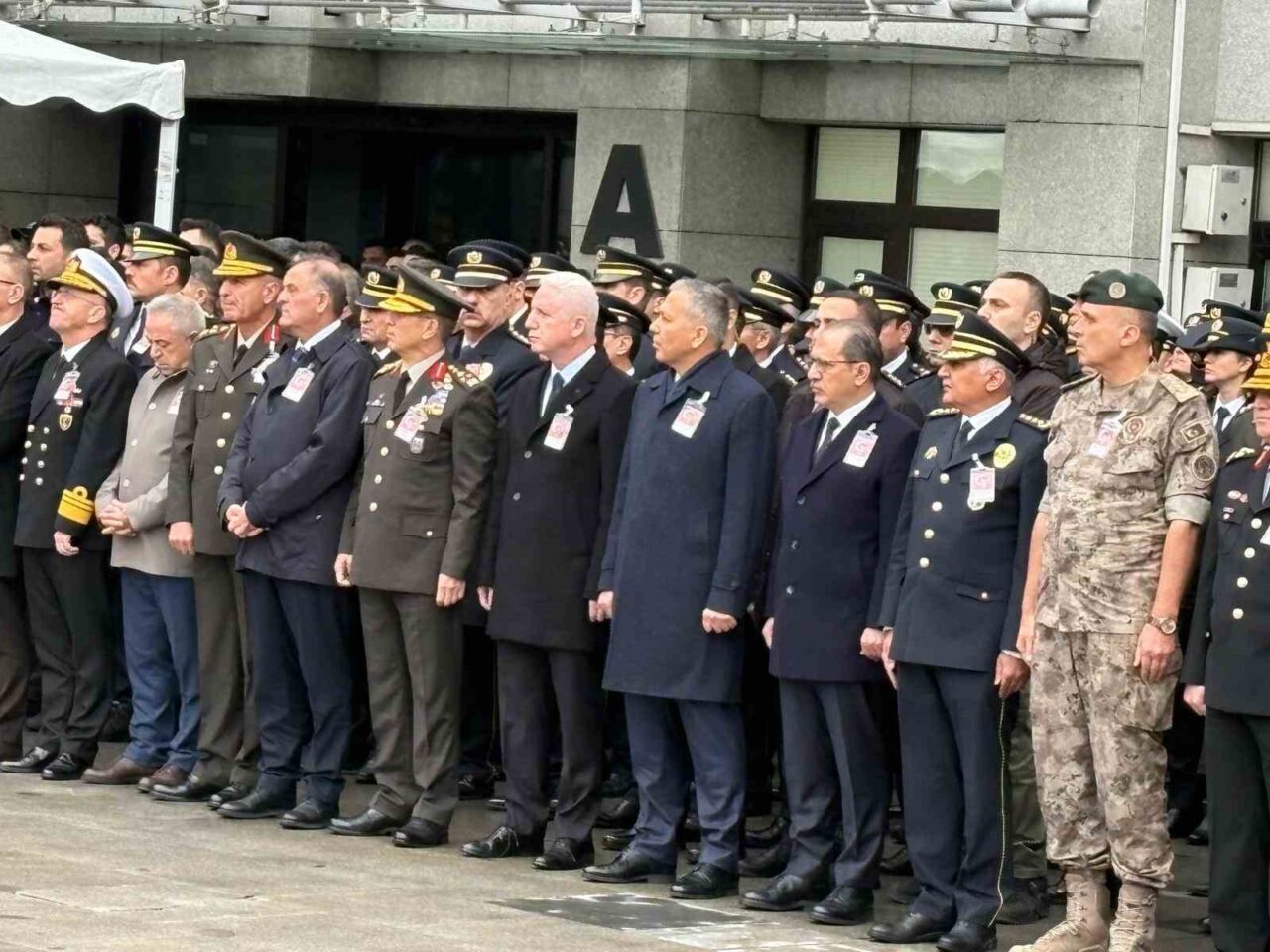 İstanbul Çekmeköy’de düzenlenen uyuşturucu operasyonunda ağır yaralanan polis memuru Emre