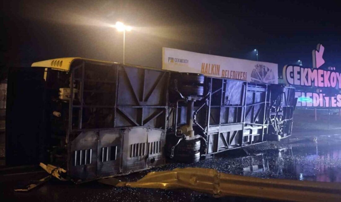 Çekmeköy'de sabah saatlerinde, 34 HO 2867 plakalı halk otobüsü, kaygan