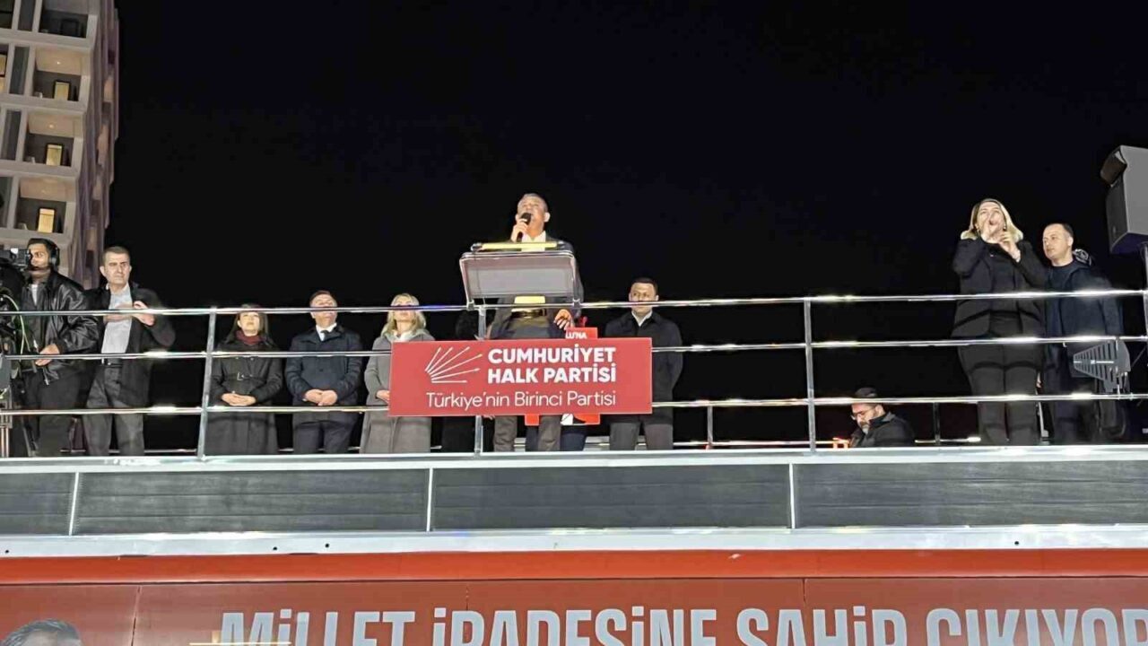 CHP Genel Başkanı Özgür Özel, İstanbul Güngören'de "Millet İradesine Sahip