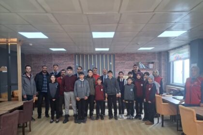 Çıldır’da Mangala İlçe Finali Yapıldı: Şehit Taner Karadeniz Ortaokulu Birinci Oldu