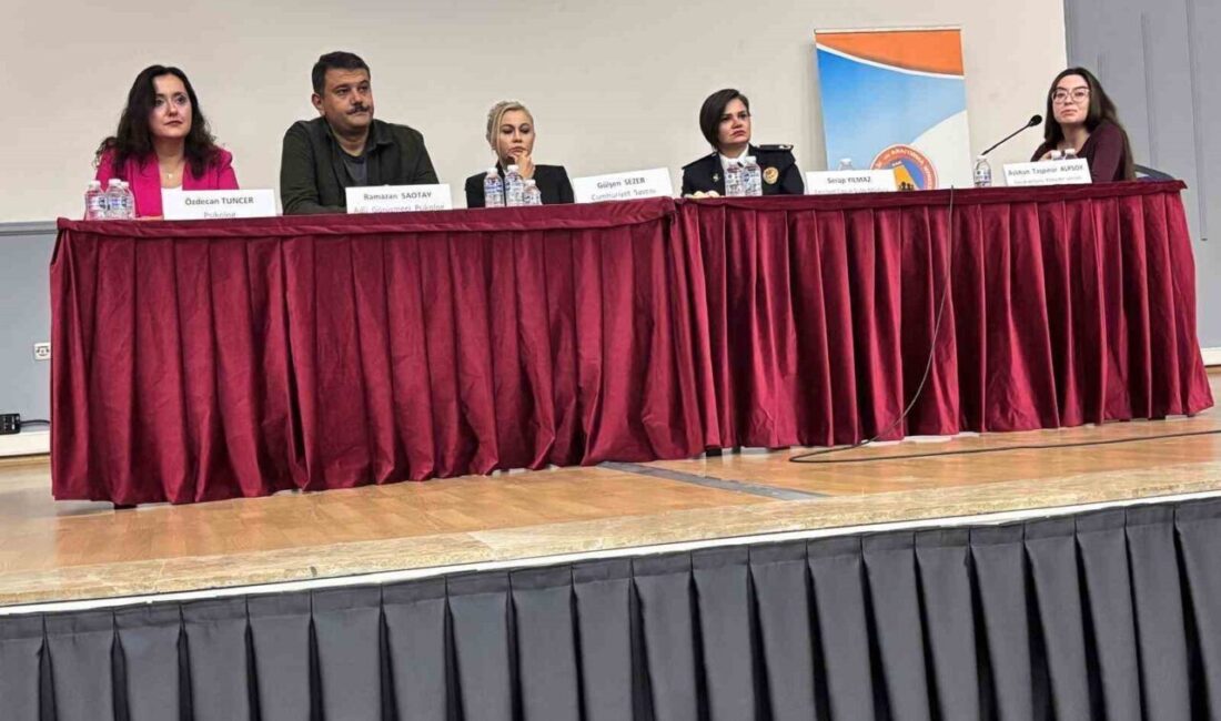 Afyonkarahisar'da 'Çocuk İhmal ve İstismarı Çalıştayı' düzenlendi. Afyonkarahisar Rehberlik ve