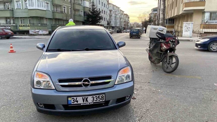 Çorum’da otomobil ve motosiklet çarpıştı; motosiklet sürücüsü hastaneye sevk edildi.