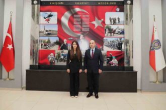 Eskişehir İl Emniyet Müdürü Tolga Yılmaz, İnönü Cumhuriyet Savcısı Nuray Dağdeviren’i ağırladı.