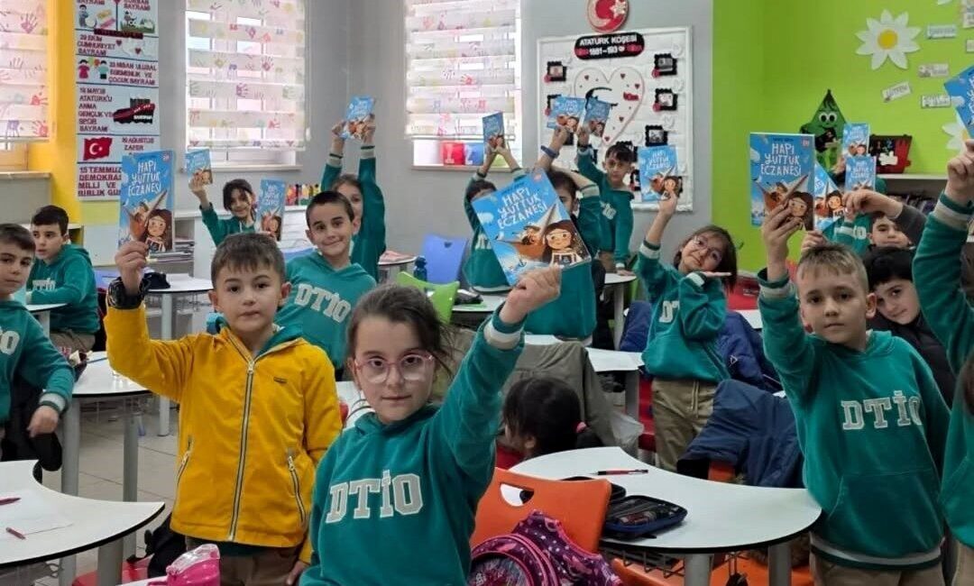 Demirkent TOKİ Ortaokulu, "Her Ay Yeni Bir Dünya, Her Ay