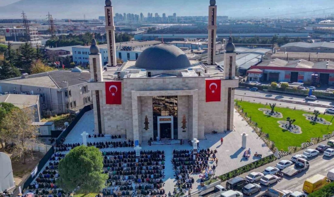 Bursa'nın Demirtaş Organize Sanayi Bölgesi'nde inşa edilen Yeni DOSAB Camii,