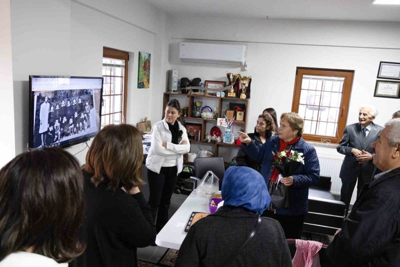 Denizli’nin Pamukkale ilçesindeki Zeytinköy Mahallesi’nde, 1971-1983 yılları arasında öğretmenlik yapan