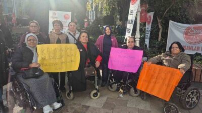 Denizli'de Özel İnsanlar Derneği'nin düzenlediği "1 Dakika Özel İnsan" etkinliği,