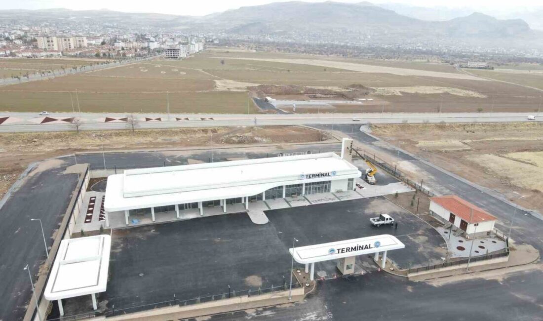 Develi İlçesine 100 Milyon TL Yatırımla Yeni Terminal Binası Hizmete Girdi Kayseri Büyükşehir Belediyesi, 100 milyon TL yatırımla Develi ilçesinde yeni