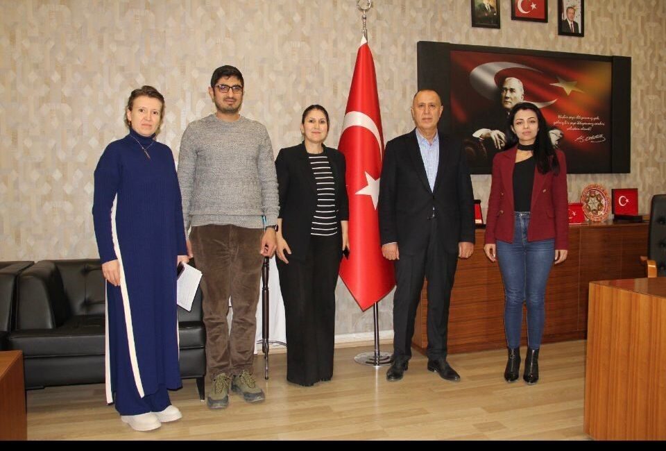 Afyonkarahisar Devlet Hastanesi, otizmli bireyler için kapalı Psikiyatri Servisi açarak sağlık hizmetlerine erişimi artıracak. Afyonkarahisar Devlet Hastanesi, otizmli bireylere daha iyi sağlık hizmeti sunmak