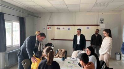 Diyarbakır'ın Dicle İlçe Kaymakamı Mustafa Atış, Milli Eğitim Müdürü Mustafa