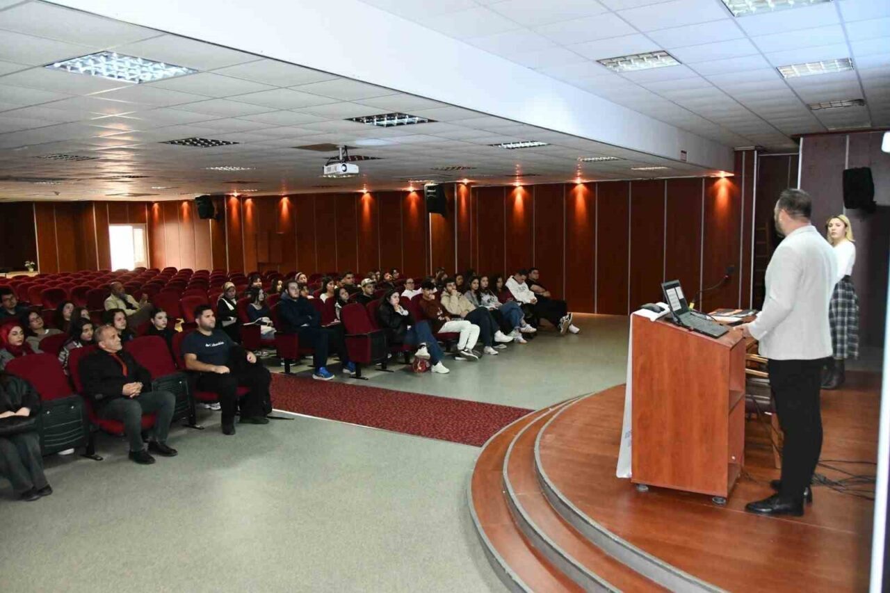 Adnan Menderes Üniversitesi Didim Meslek Yüksekokulu, öğrencilere yurt dışı eğitim