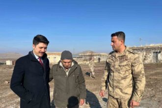 Digor Kaymakamı Ahmed Tayyib Kahraman, “Halkla İç İçe” Projesi Kapsamında Ev Ziyaretlerine Devam Ediyor