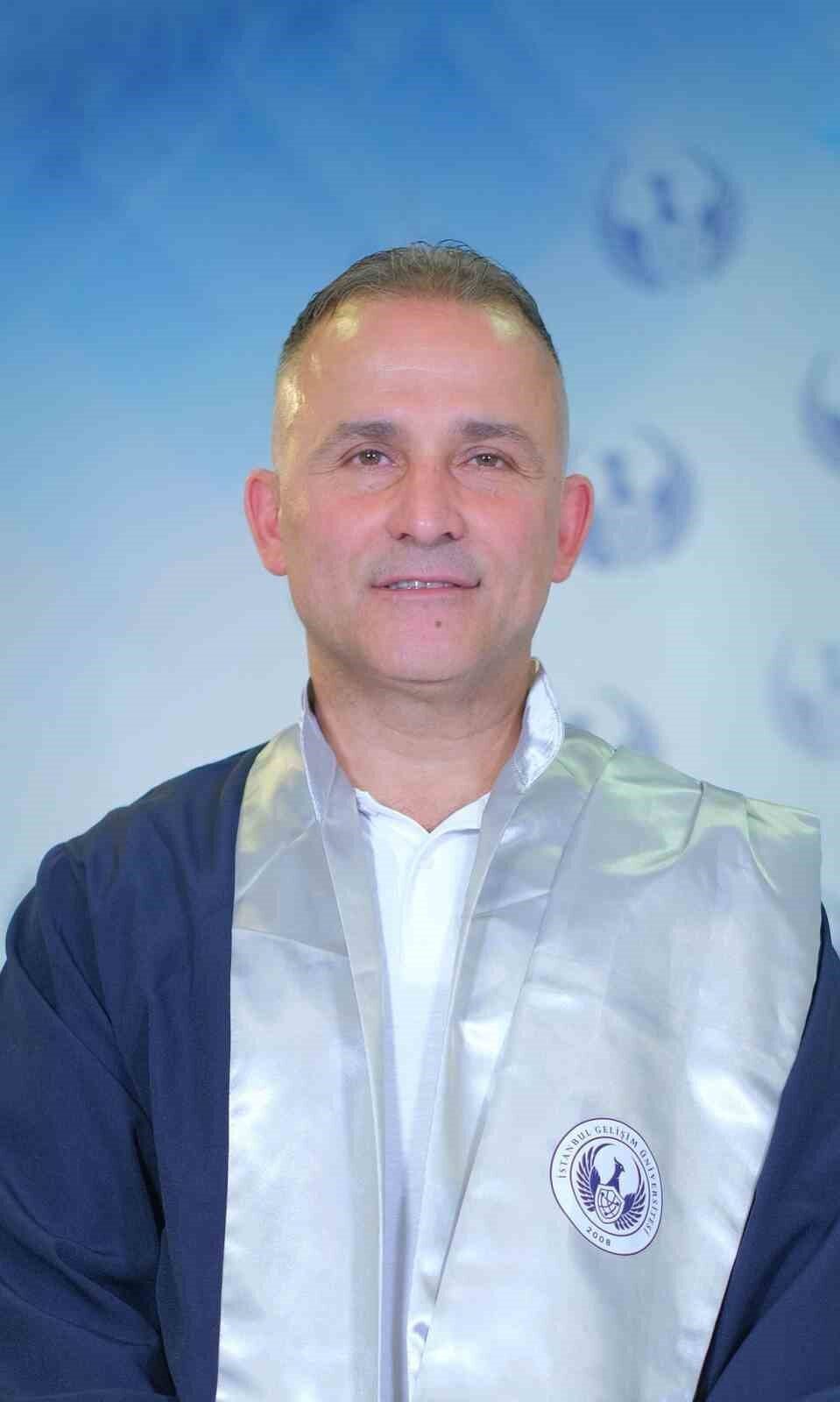 Dr. Öğr. Üyesi Bülent Tansel, dijitalleşmenin gençlerin sosyal ve psikolojik