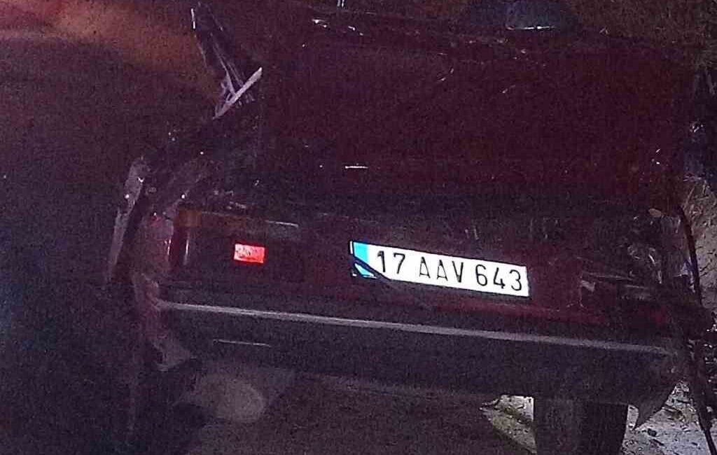 Çanakkale’nin Gelibolu ilçesinde sabah saatlerinde Alper Atıcı'nın kullandığı otomobil, direksiyon