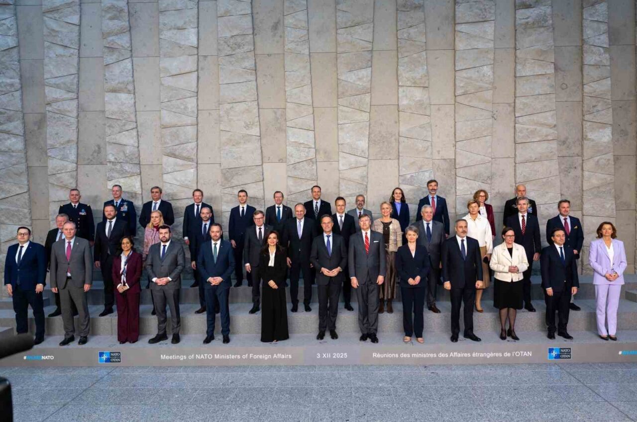 Dışişleri Bakanı Hakan Fidan, Brüksel'deki NATO Dışişleri Bakanları Toplantısı'na katıldı.
