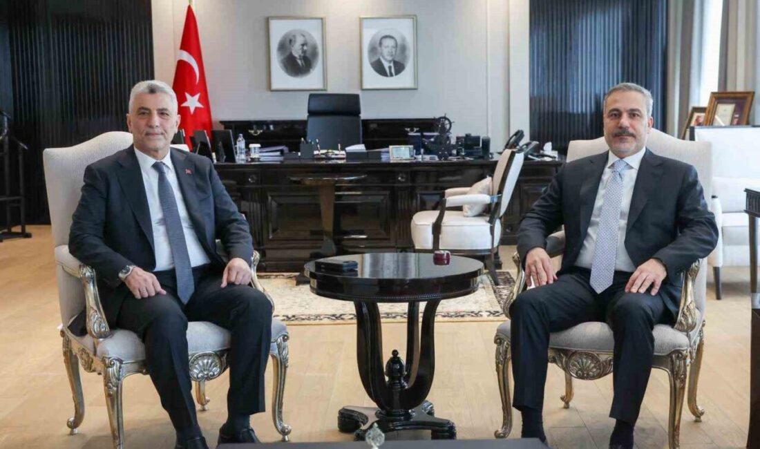 Dışişleri Bakanı Hakan Fidan, Ticaret Bakanı Ömer Bolat ile bir