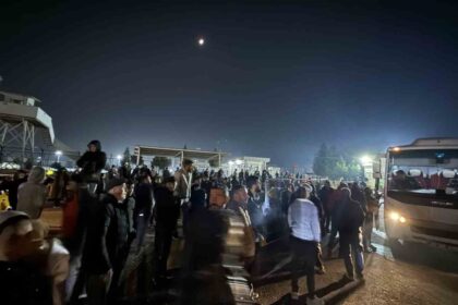 Diyarbakır’da 11’inci Yargı Paketi ile Tahliye Olan Tutuklular Davul Zurna ile Karşılandı