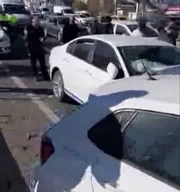 Diyarbakır’da Dört Araçlı Zincirleme Kazada 4 Kişi Yaralandı Diyarbakır'da dört aracın karıştığı zincirleme trafik kazasında 4 kişi yaralandı.