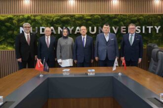 Dr. Özkul’dan Mudanya Üniversitesi’nde ‘hayat’ dersi