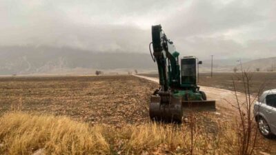 Burdur’un Yeşilova ilçesinde, kimliği belirsiz kişiler Devlet Su İşleri'ne (DSİ)