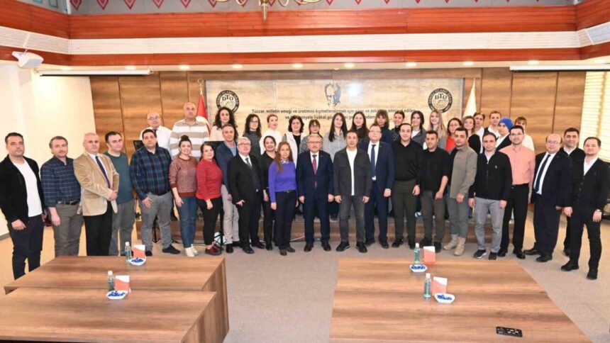 DTO Başkanı Uğur Erdoğan, 2026’nın üretim ve istikrar yılı olmasını diledi; yeni yıl kutlaması yaptı.